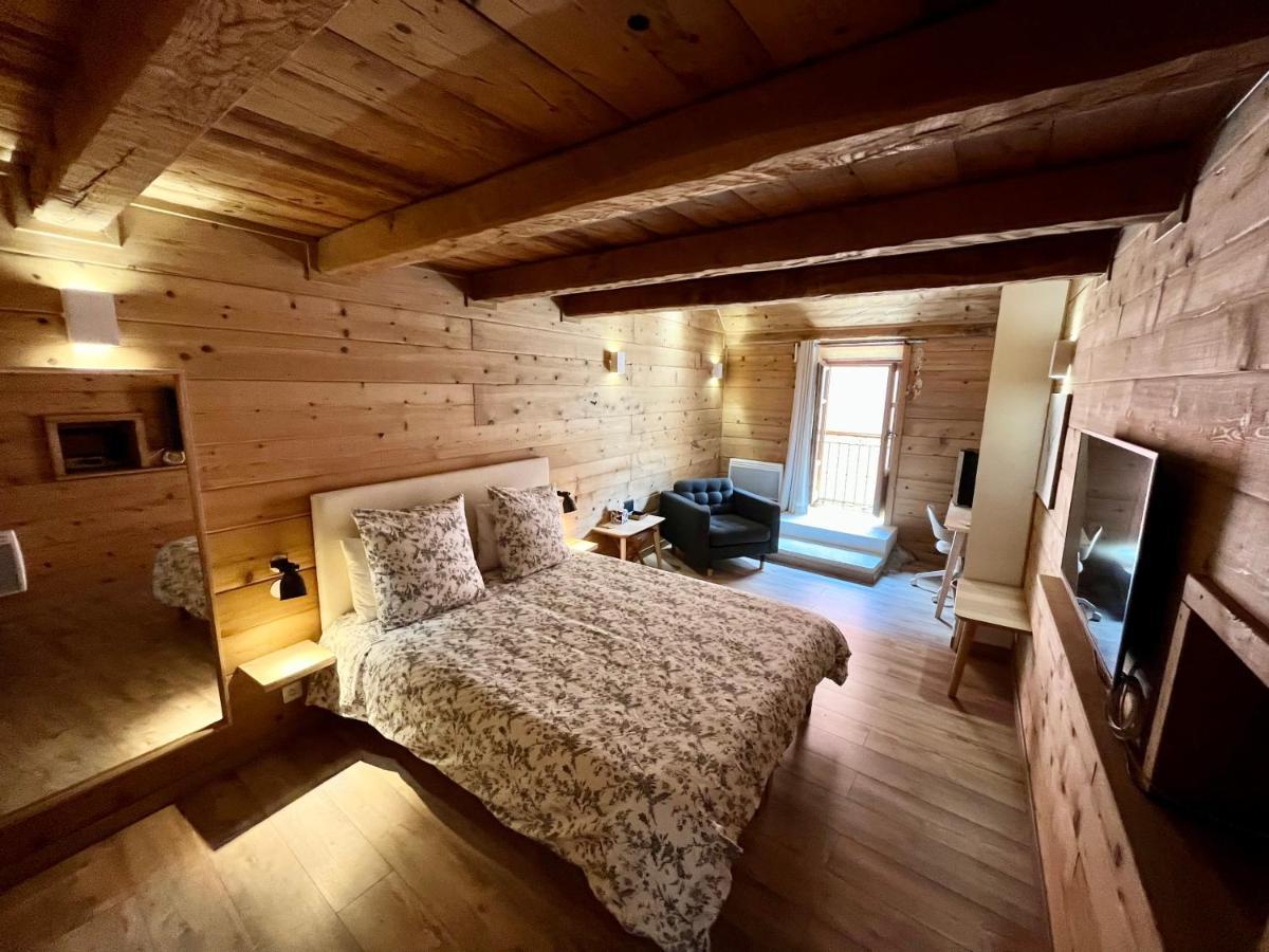 Suite "Chalet" Dans Maison De Village La Brigue Zewnętrze zdjęcie